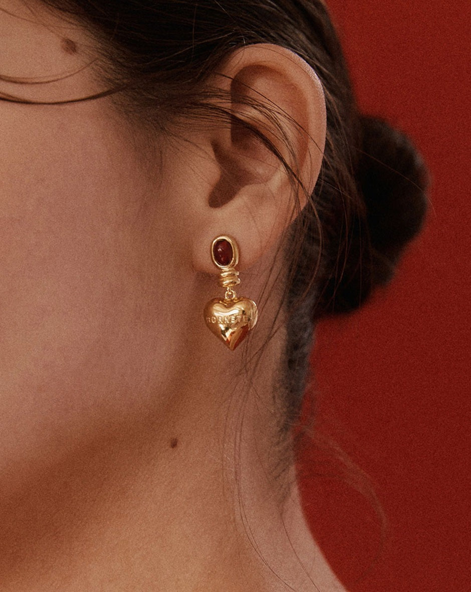 [BORNETE SEASON 24-001] Audrey in oval mozambic garnet earring