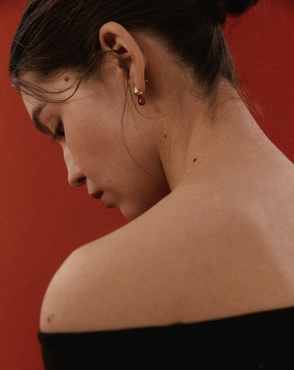 【BORNETE SEASON 24-004】Few flower earring( in Freated ruby, Onyx, Green aventyrine, Gray silver nite )