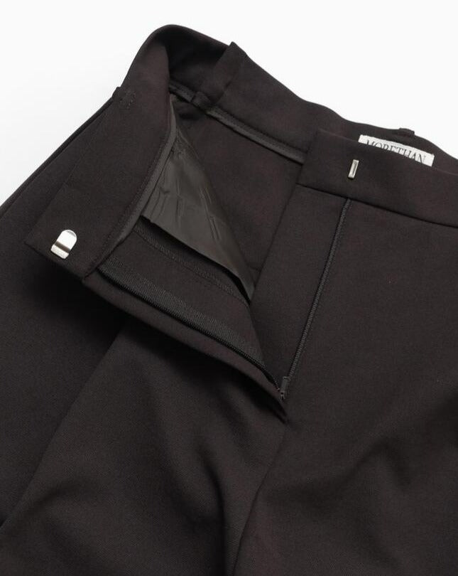 【MORE THAN YESTERDAY】Pleated Straight Cut Trousers