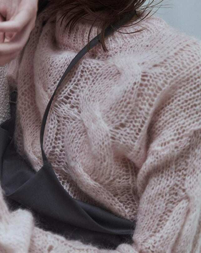 【MORE THAN YESTERDAY】Mohair Chunky Braid Crop Knit