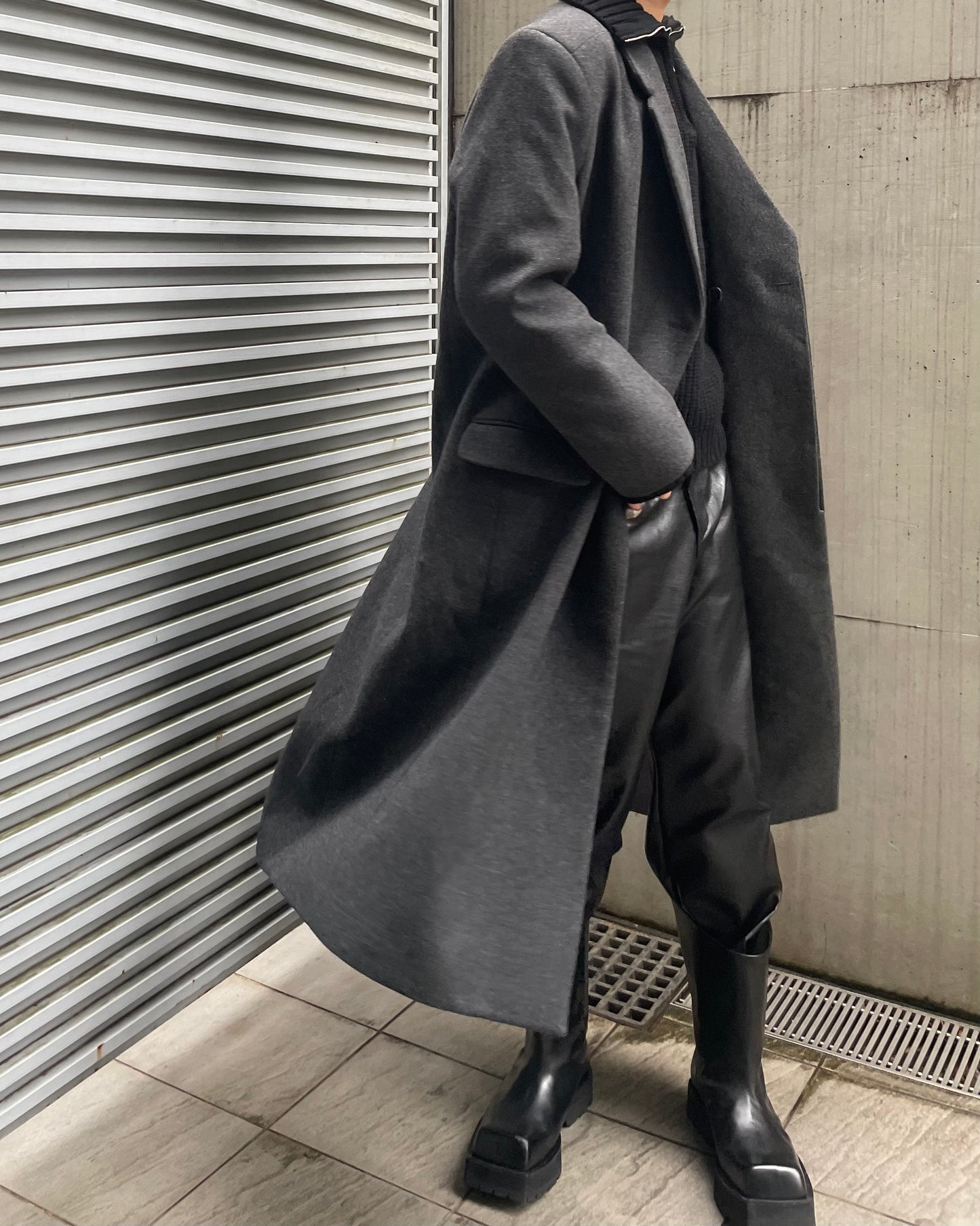 OURA Hiding Coat