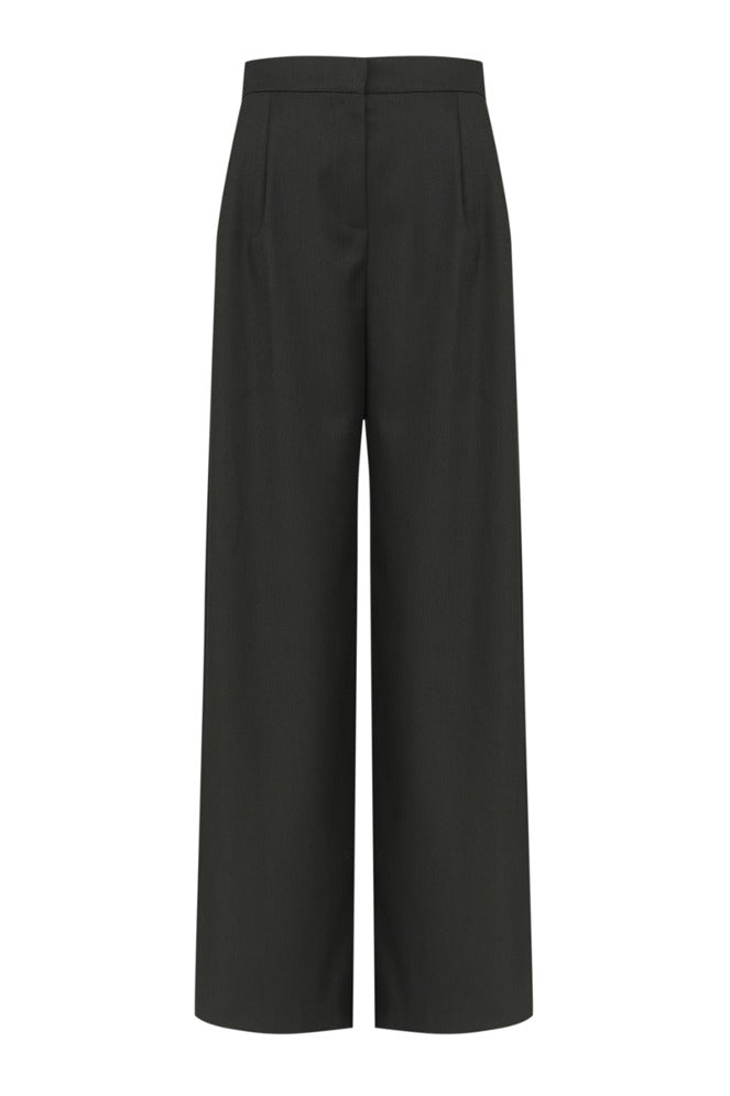 [MORE THAN YESTERDAY] Two-tuck Wide-leg Trousers