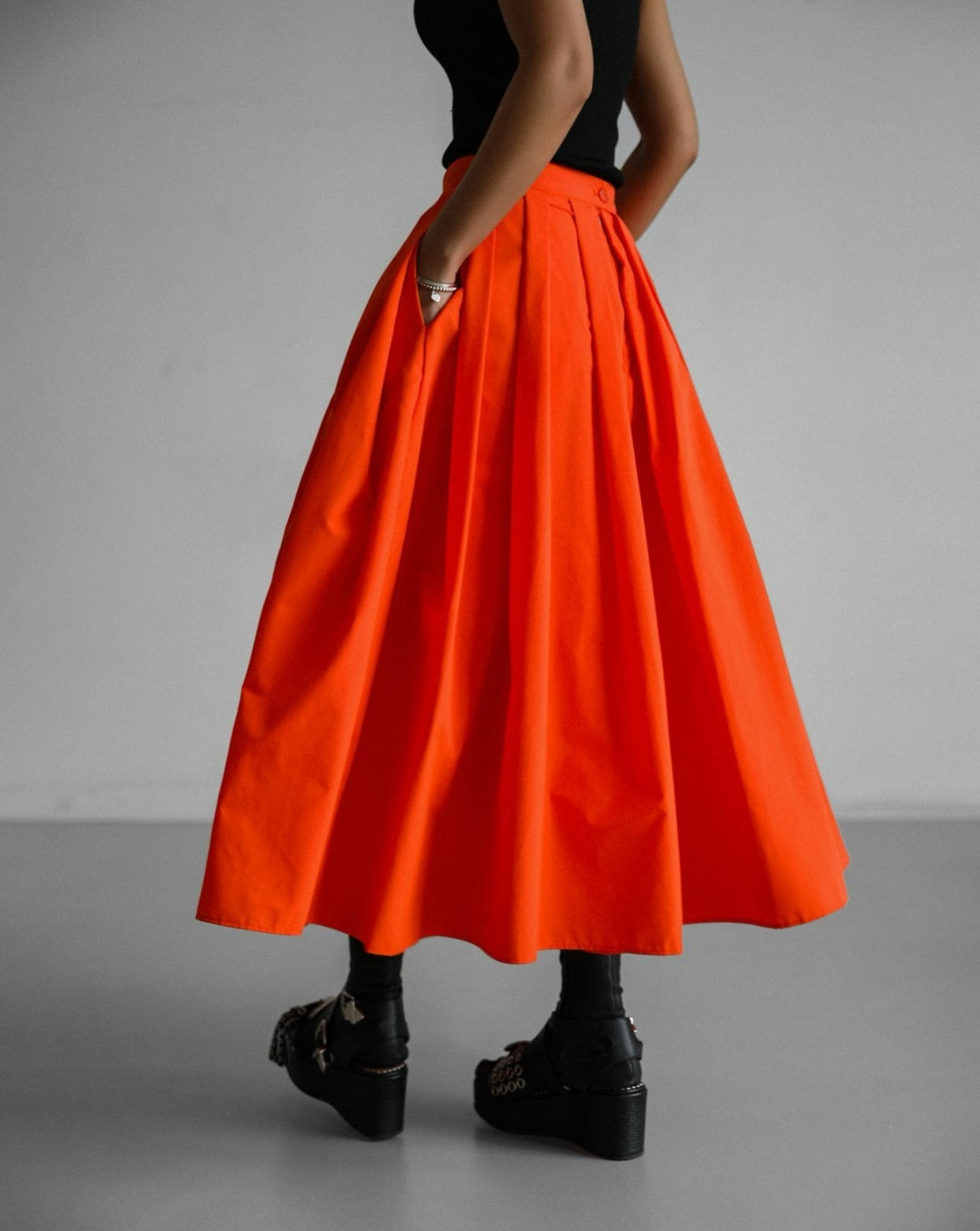 【PAPERMOON ペーパームーン】SS / High Waist Pleated Detail Volume Flared Skirt