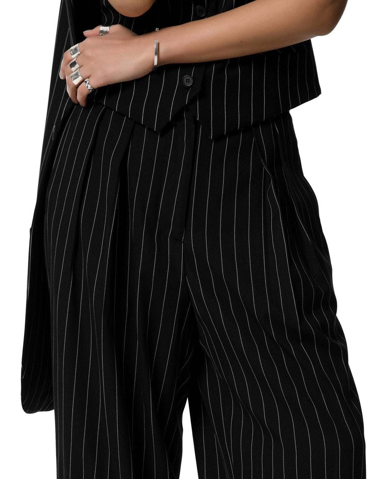 [PAPERMOON] SS / Wide Pin Stripe Set up Suit Pleated Trousers