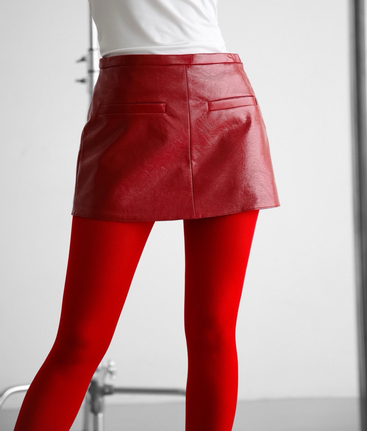 [PAPERMOON] SS / Crinkle Patent Vegan Leather Mini Skirt