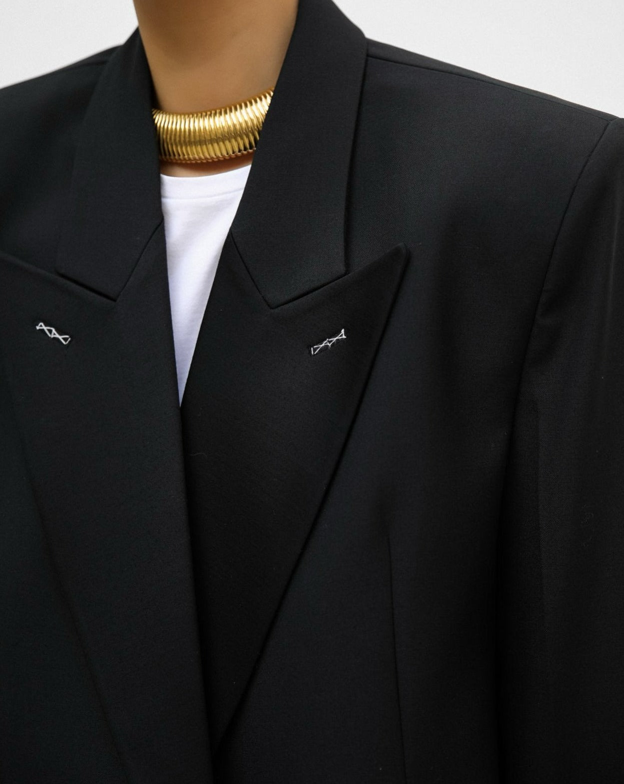 【PAPERMOON ペーパームーン】SS / Bi - Color Stitch Point Peaked Lapel Tuxedo Blazer