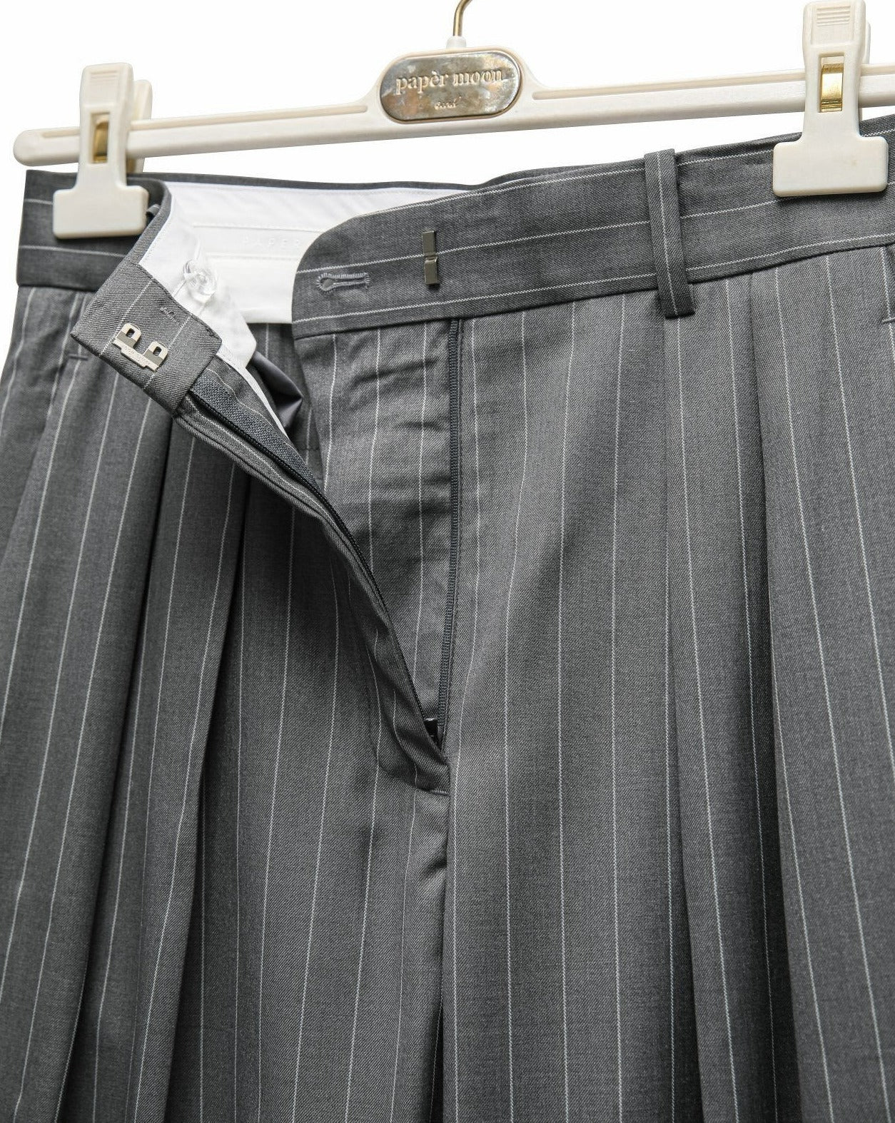 [PAPERMOON] SS / Wide Pin Stripe Set up Suit Pleated Trousers