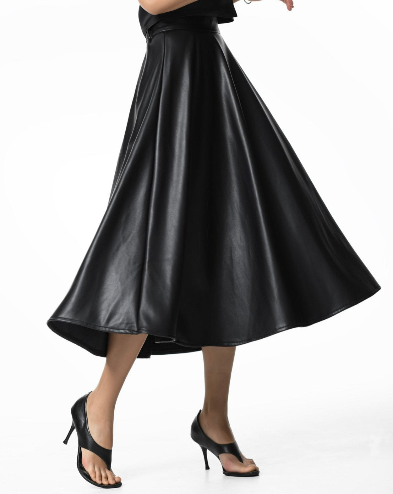 【PAPERMOON ペーパームーン】SS / Vegan Leather A - Line Flared Midi Skirt