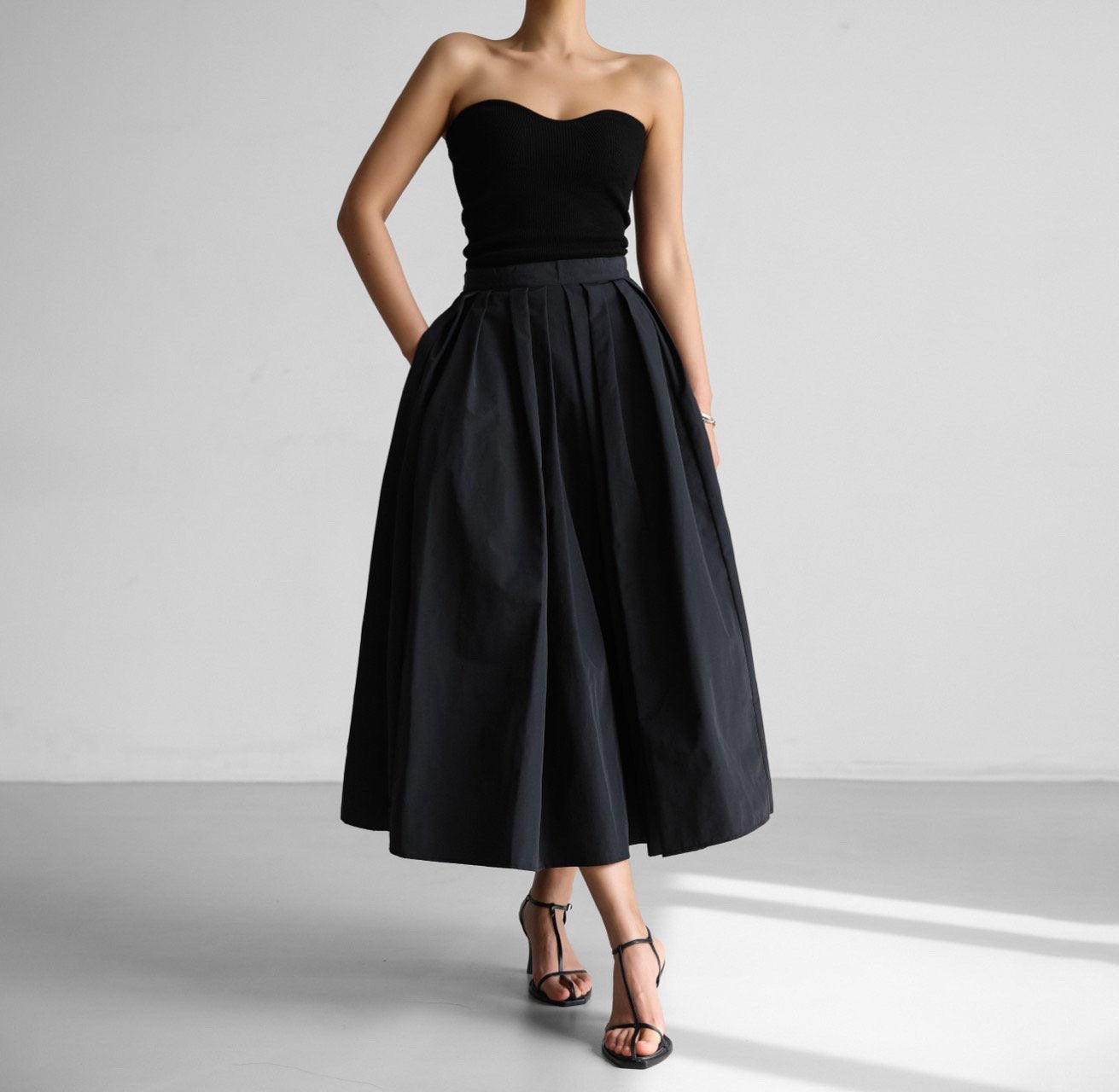 【PAPERMOON ペーパームーン】SS / High Waist Pleated Detail Volume Flared Skirt