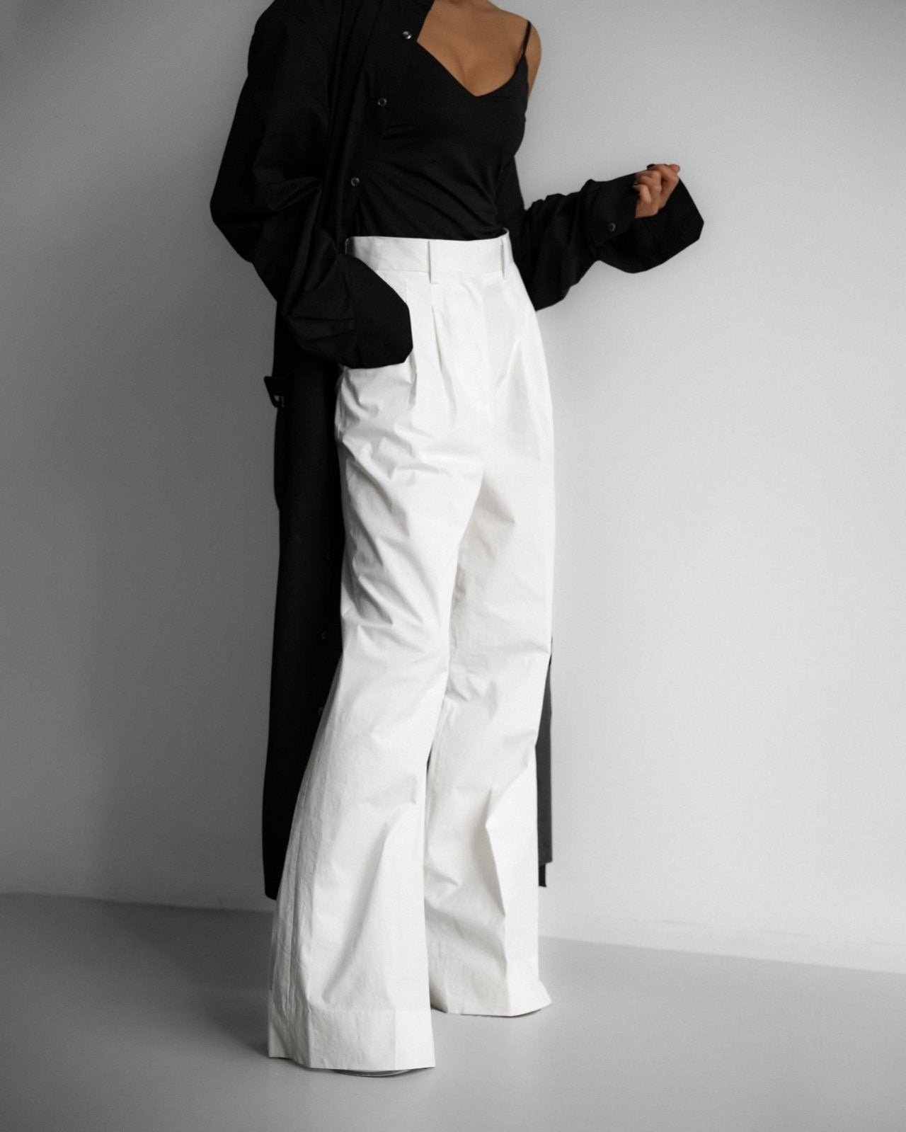 【PAPERMOON ペーパームーン】SS / Cotton Two Pin - Tuck Wide Trousers